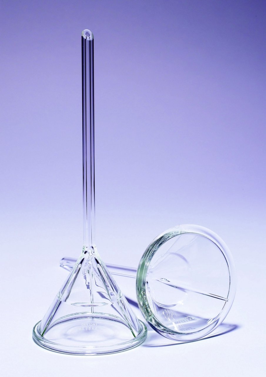 Filter Funnel, Short Stem, Borosilicate Glass, Fluted Version