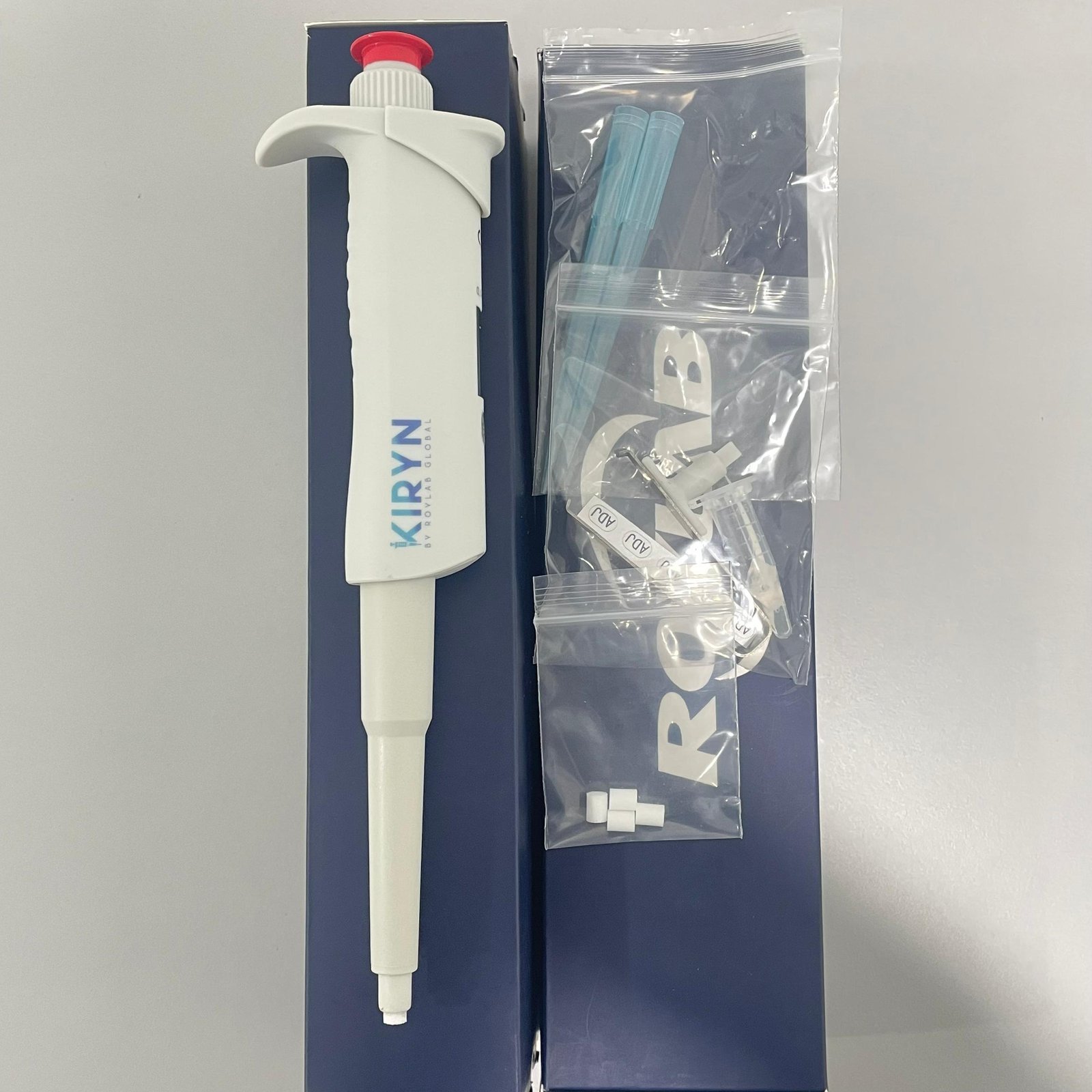 Single Channel Adjustable volume pipette 100-1000uL (SCMP-KS-1000)